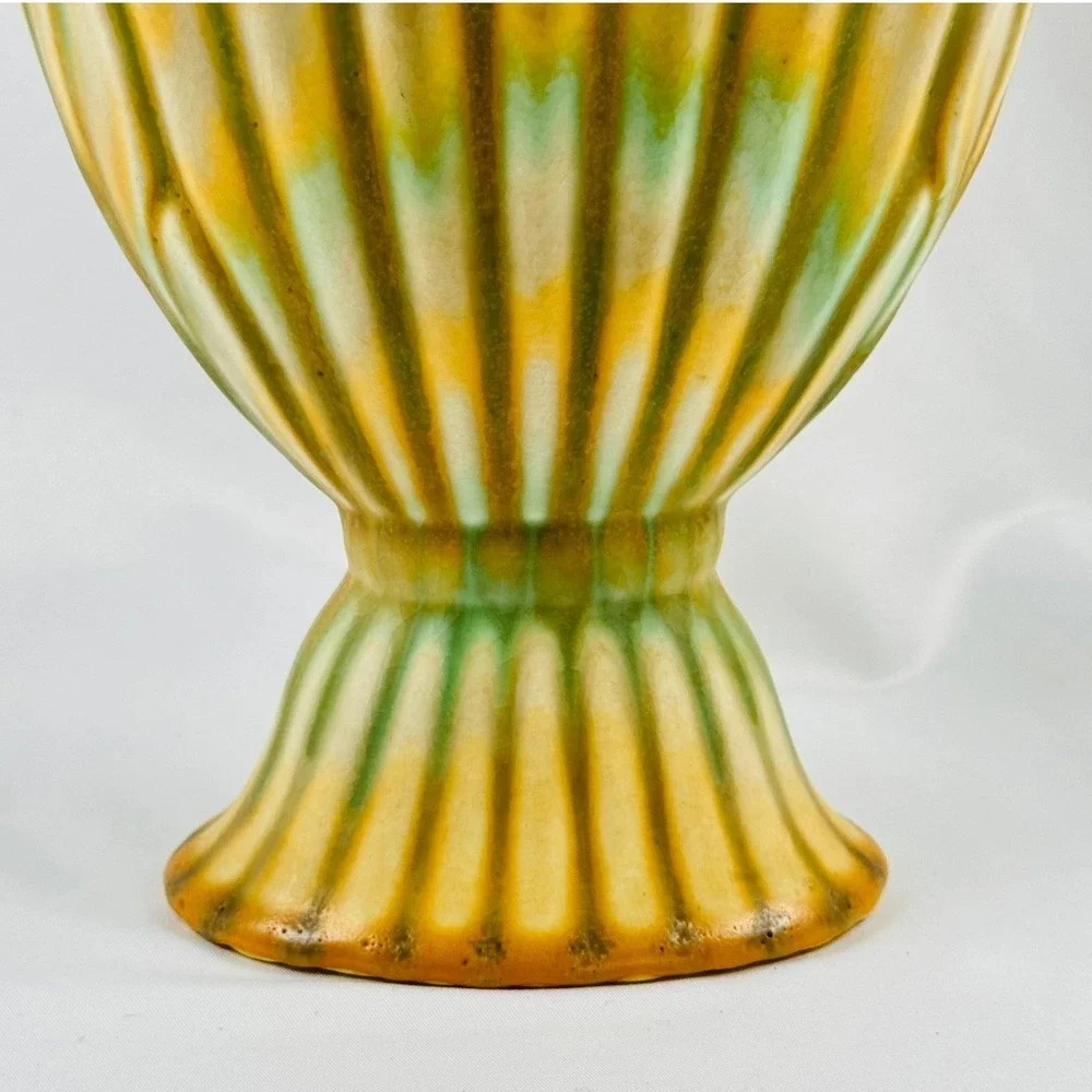Rare VTG Beswick Pottery of England Art Deco Ribbed Fan Vase Scalloped 1940-'54